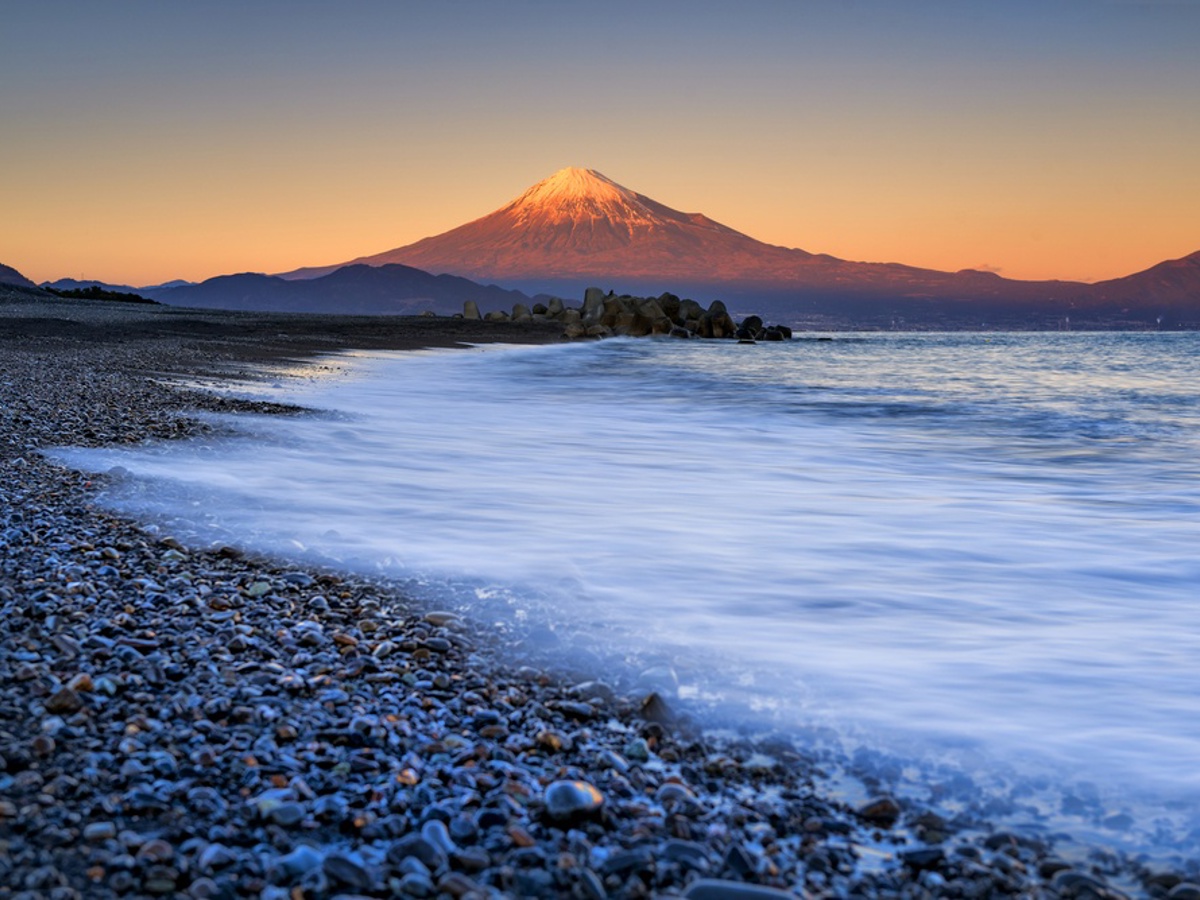 Kobe and Mount Fuji
